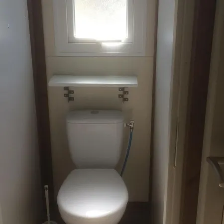 Confortable - 5 Pers. - Api-1-52-2566 *
