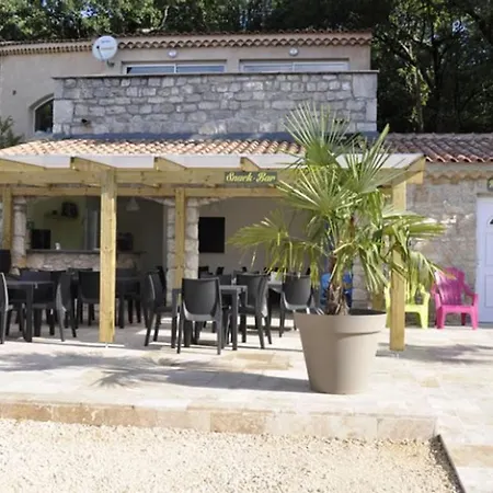 Confortable - 5 Pers. - Api-1-52-2566 Campingplads